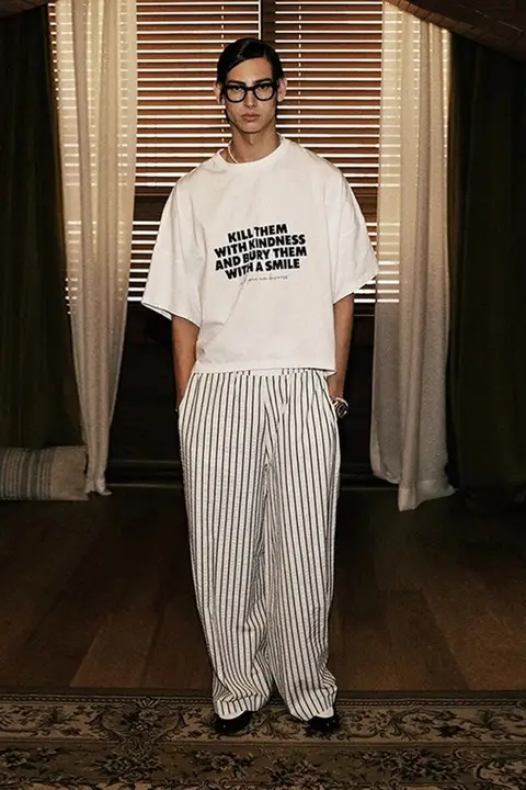 ユニセックスプルオーバーTシャツ【丸首・カジュアル・アメリカンスタイル・プリントデザイン】