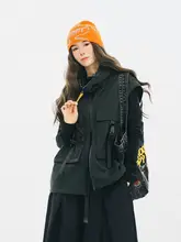 機能性のあるリバーシブルアウトドアジャケット【取り外し可能・快適なフィット感】