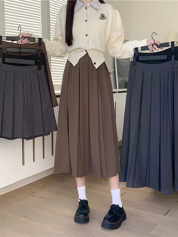 プリーツスカート コーデ 完全ガイド｜トップス選びの秘密とバランスのルール