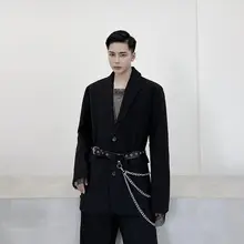 個性的なデザイン！チェーンベルト付きスリムフィットジャケット【男性用・舞台演出・ファッション】