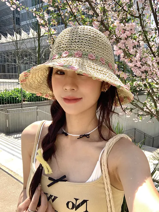 麦わら帽子 女性 海辺 ビーチ 日よけ 帽子 小さな花 編み込み 折りたたみ式 夏用 サンハット