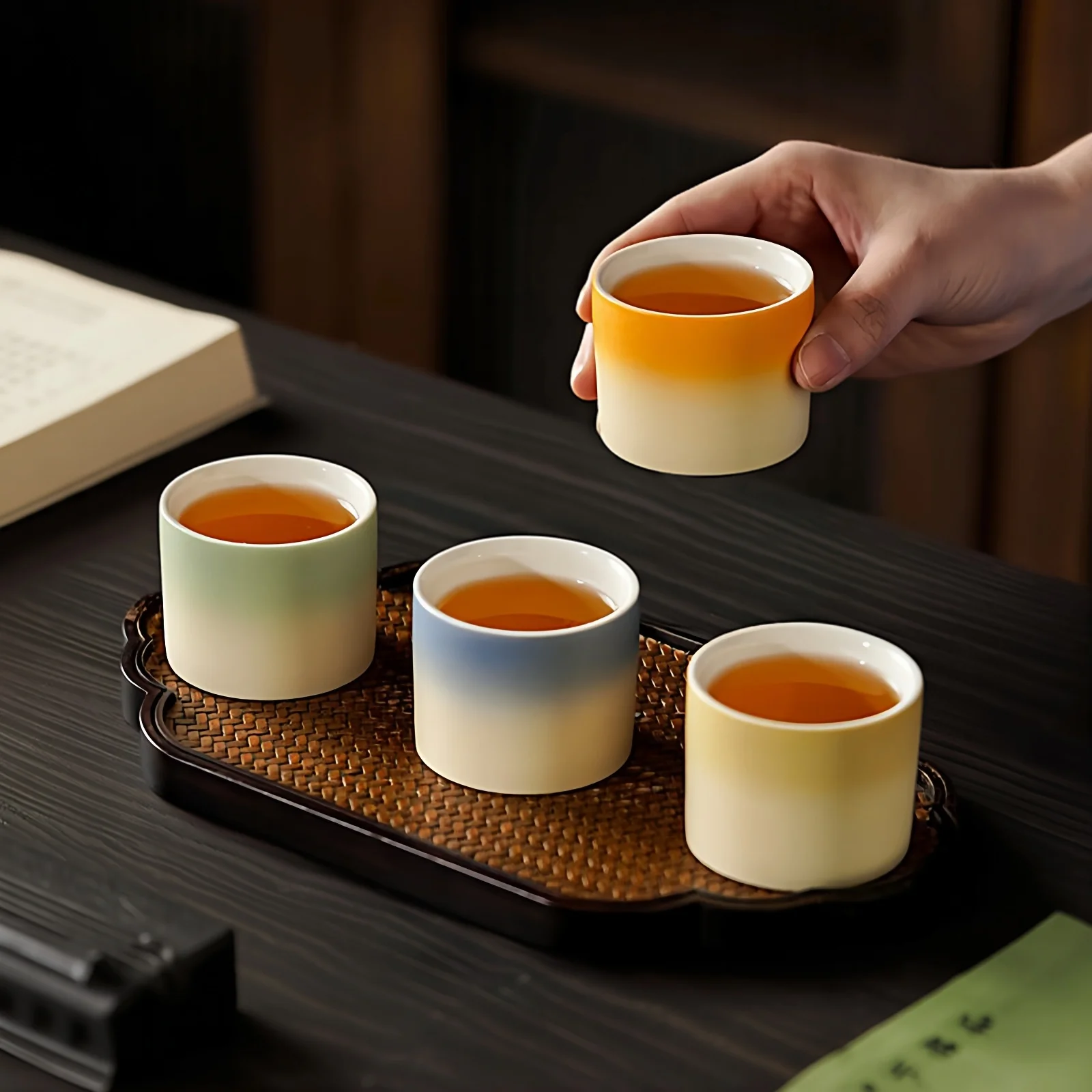 おうち時間を豊かにするおすすめアイテム｜陶製ティーカップの心の癒し効果を徹底解説