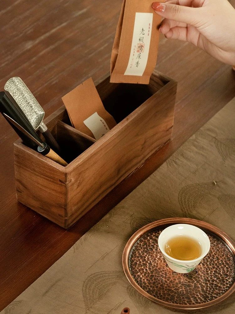 茶道用の木製茶筒六君子デザイン：昔の筆箱とは何かを解説
