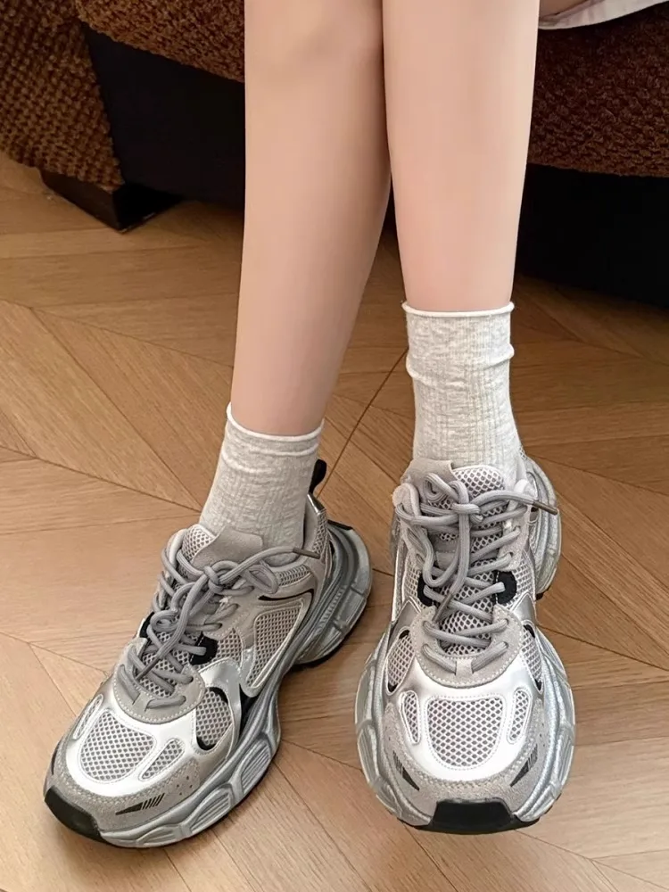 the onitsuka：カジュアル  ロールエッジのくつ下、四季通用の柔らかさと実用性を徹底解説
