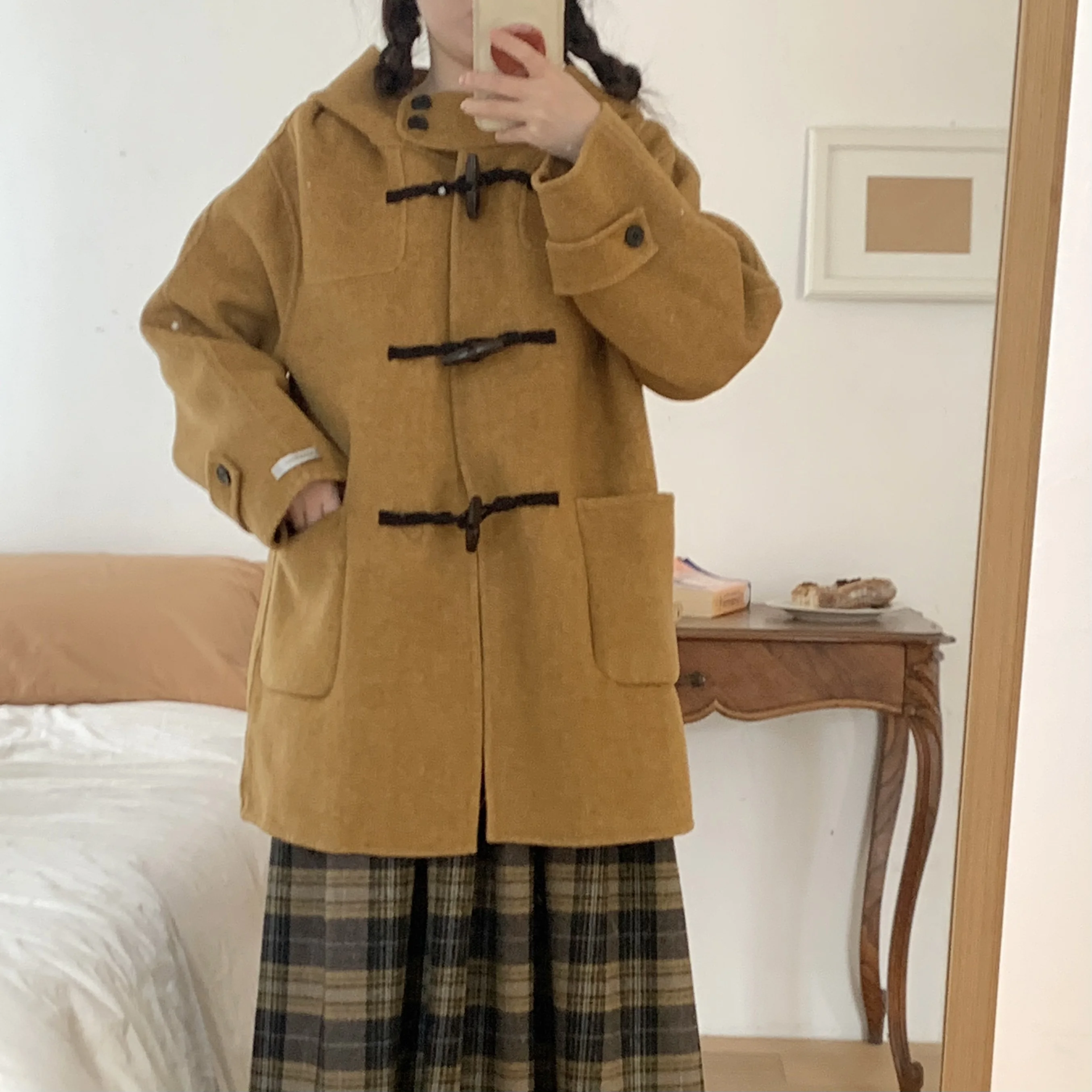 traditional weatherwear コート は冬にぴったりなのか？学院風デザインのダウンコートが解決するリアルな悩み