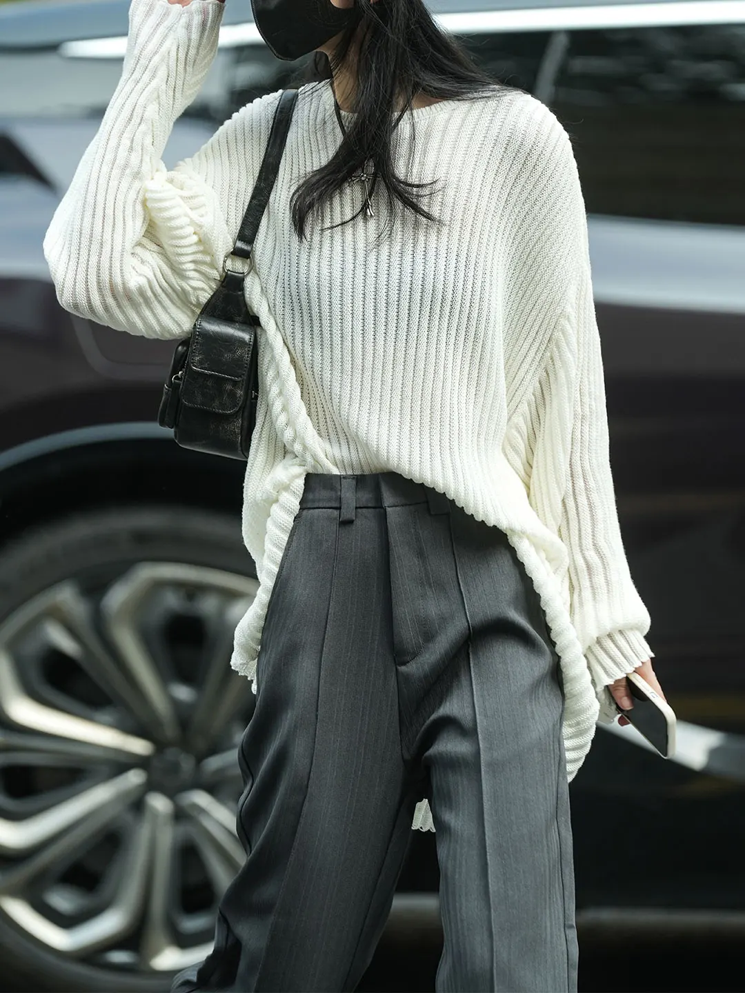 大人可愛い服 50代コーデ | 雲と霧の白がもたらす心地よいバランスの完全ガイド