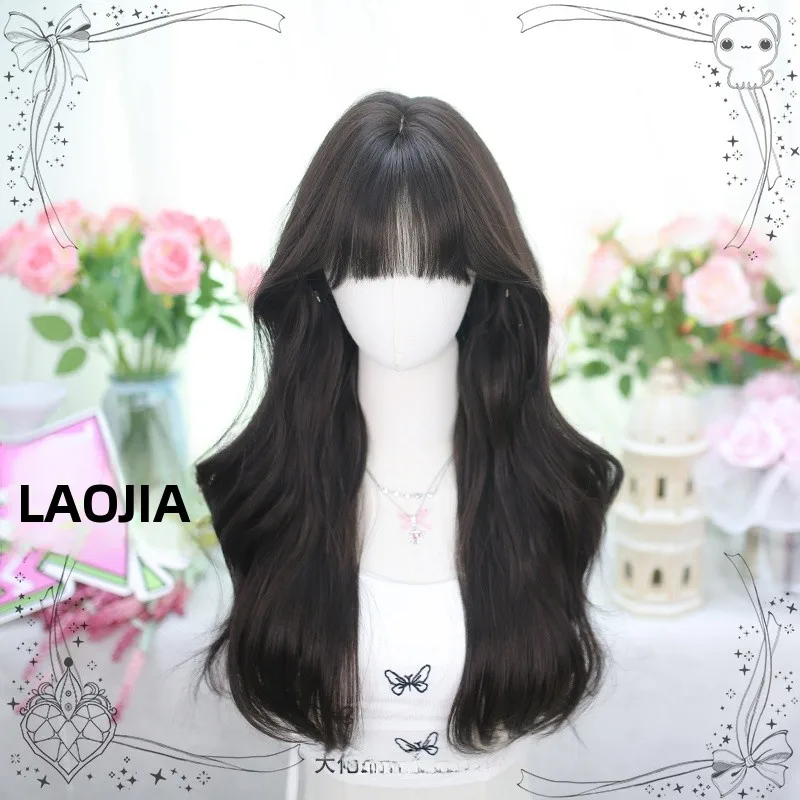 ロリータ風ロングカールウィッグ：アニメキャラクター風の全頭タイプで実現するヘアアレンジの自由