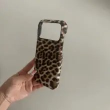 秋冬シーズンにぴったりなヒョウ柄iPhone用レザーケース【手作り・半包構造・レトロデザイン】