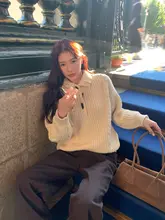 春秋用 カフェブラウンのストレートデニムパンツ【女性用・カジュアル・スリムフィット・フレア・ロング丈】