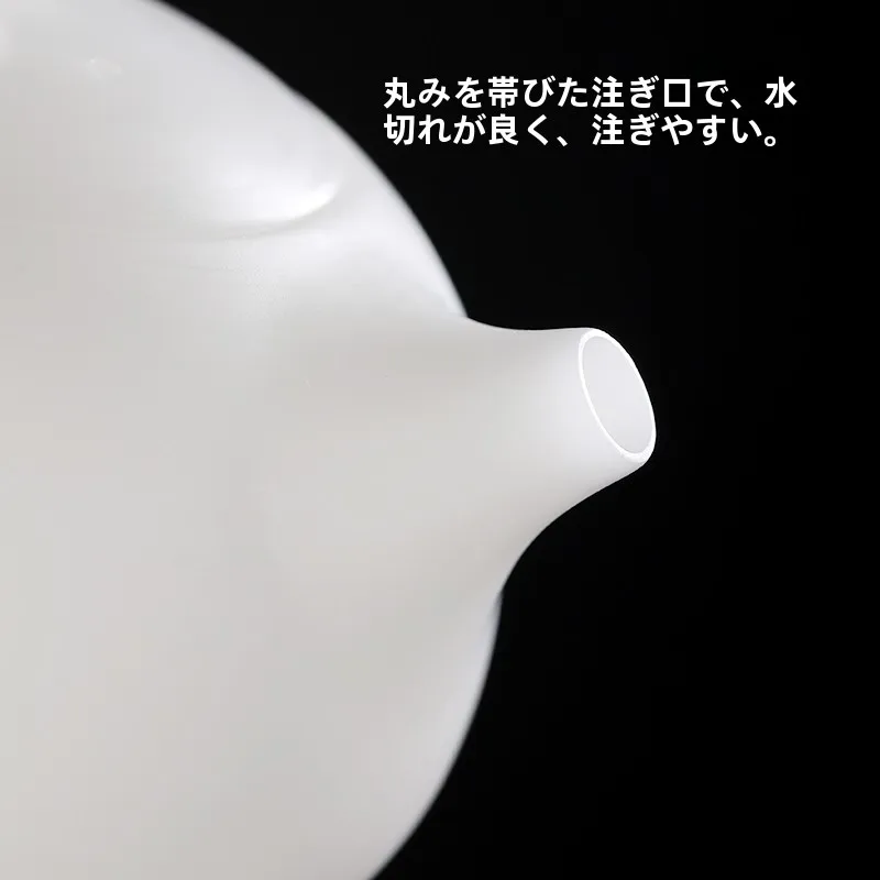 おうち時間を豊かにするおすすめアイテム｜白磁の回転式アイスグレータンニャチポットが提供する心の余白