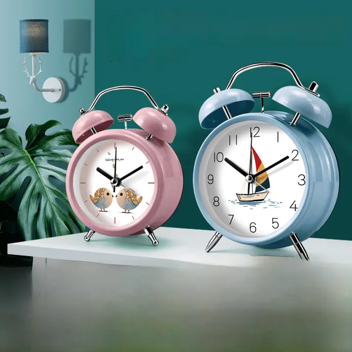 静音学生用目覚まし時計【子供向け・デジタル・男女兼用】