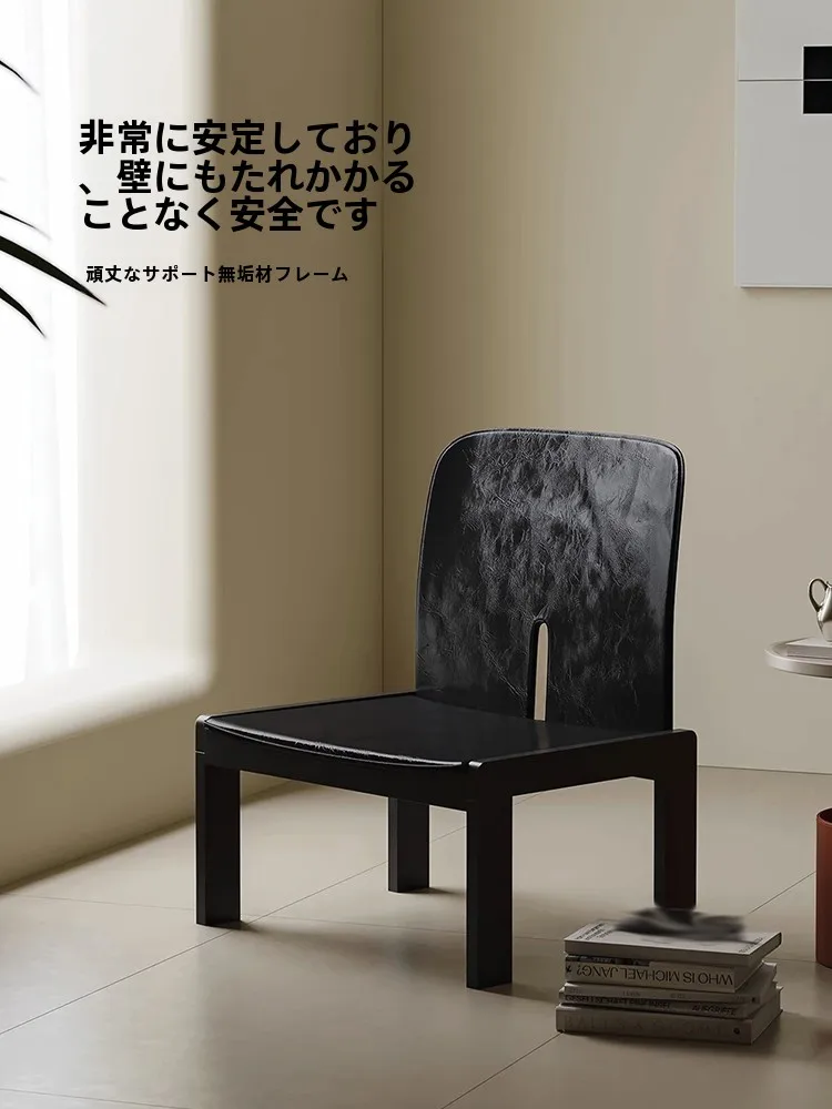 グランフロント大阪で家具を揃える  なら、まずはこのソファチェアから始めるべき？