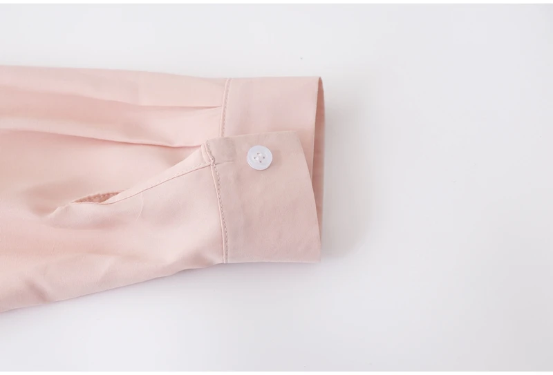 unused シャツ をどうやって処分する？襟ぐり広いTシャツで解決できる本当の方法とは