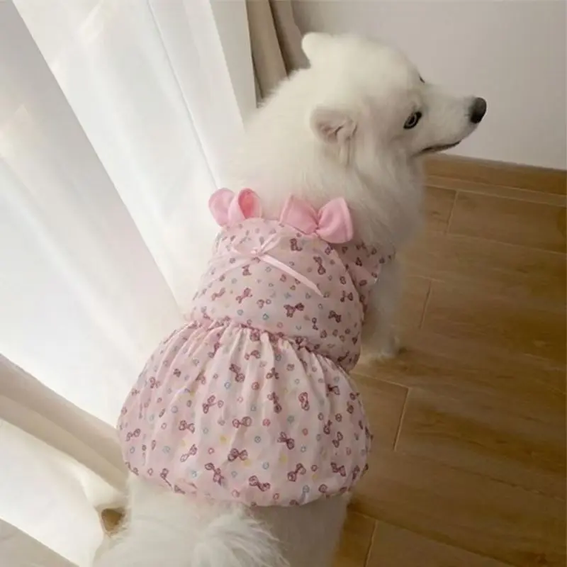 可愛いデザインの犬用ドレス：中型・大型犬対応のチュールスカートで四季を楽しむ