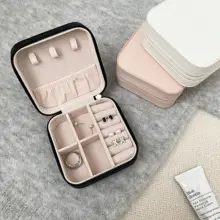 アクセサリーケース コンパクト 携帯便利 ピアス イヤリング 収納 レザー スエード シンプル 上品 インスタ映え 「chocho」