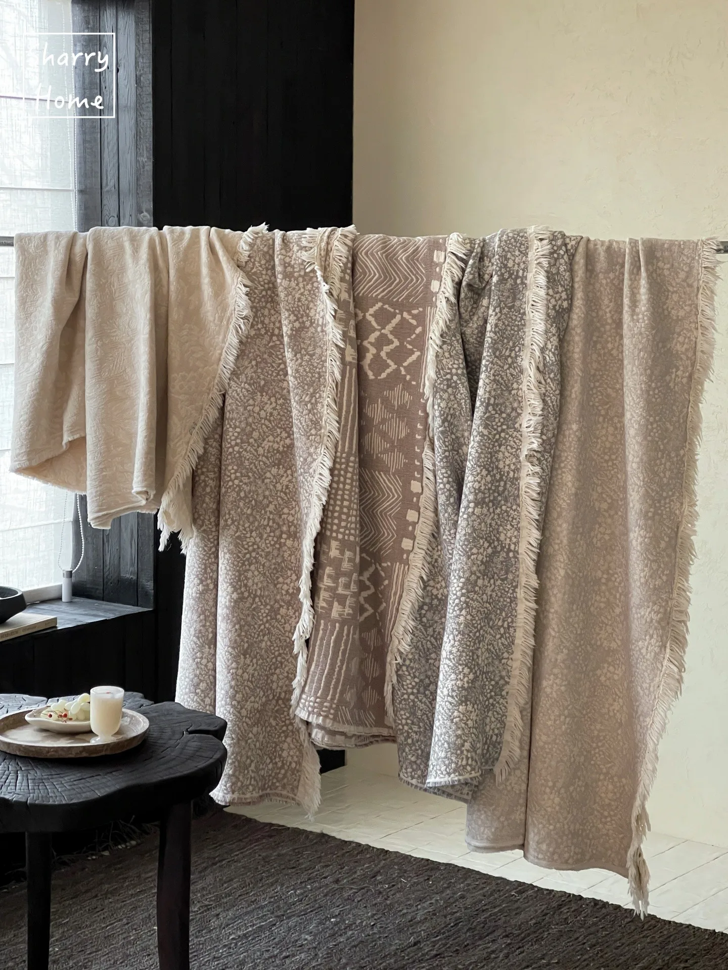 boho インテリアに合うリネンブランケットは、どう選ぶ？