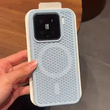 通気性に優れたハニカムデザインのスマートフォンケース【真の冷却機能・マグネット方式】