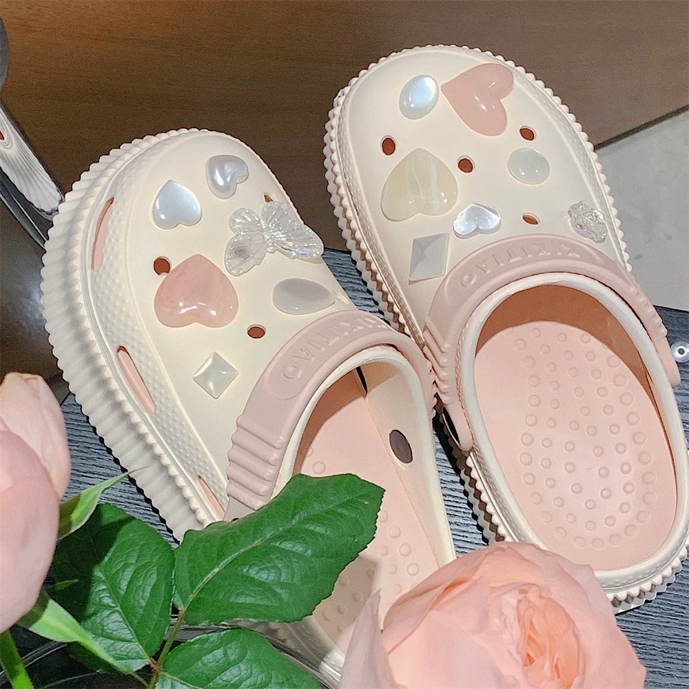 細いストラップのダッドシューズ：厚底・夏用のセレブ風デザインが実際どうなのか