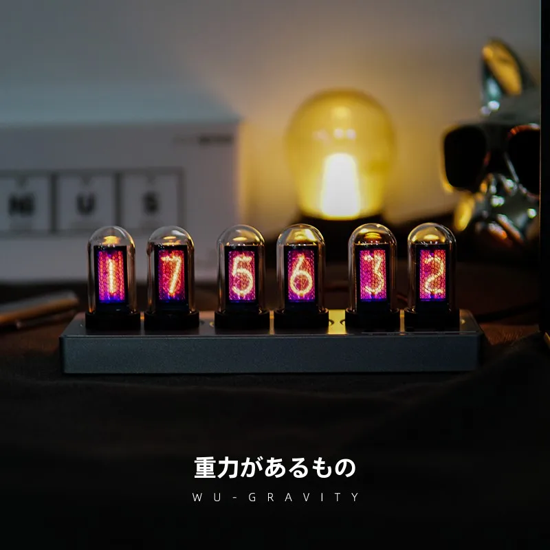 テーブルトップと電波時計の合わせ方：現代的デザインのデスクトップ置時計を実際のシーンで検証