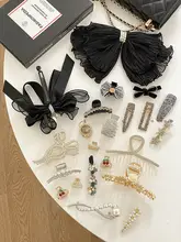 優雅なデザイン！無痕のサメ型ヘアクリップ【女性用・高級感・後ろ髪用】