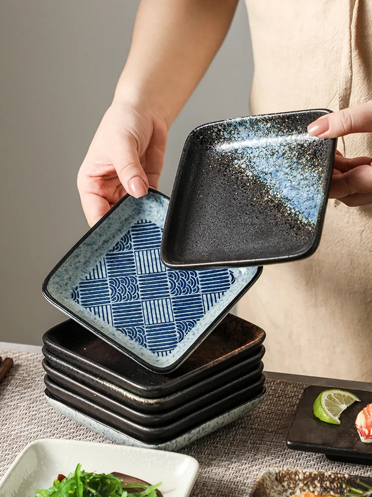 角皿 小皿 家庭用 陶器 食器：日式风格不规则瓷皿的实用与美学解析