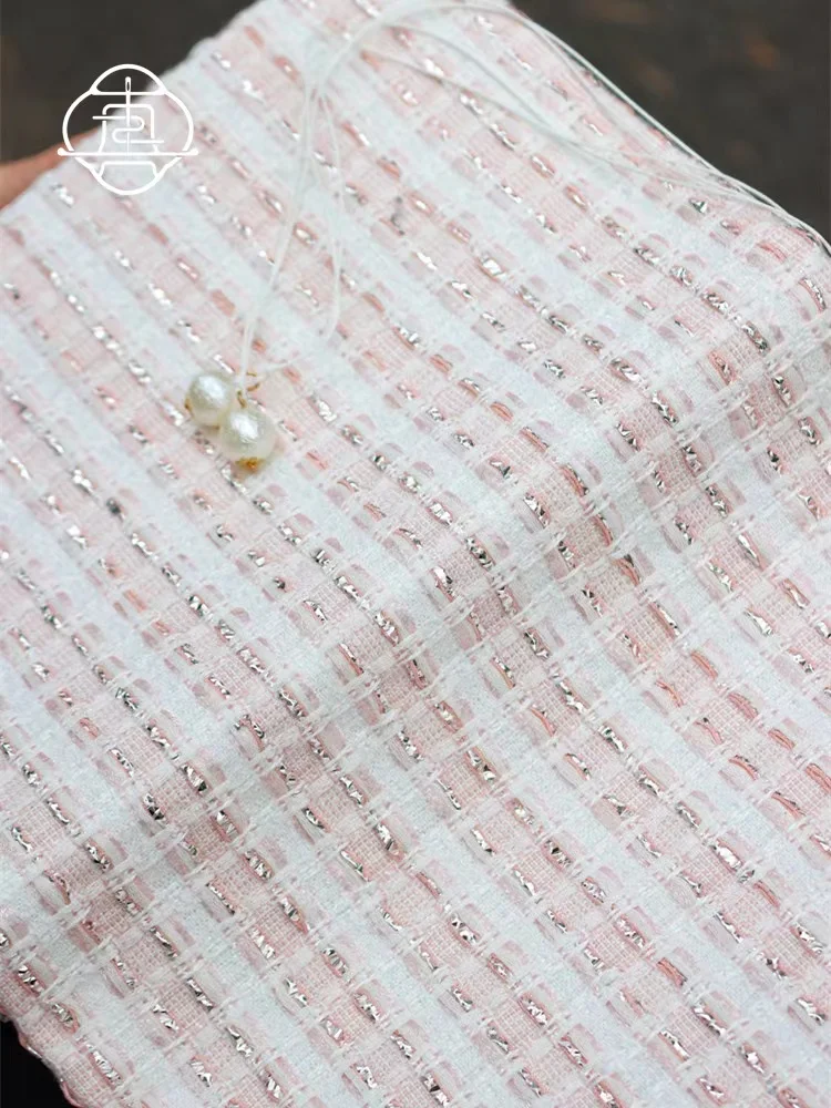 高級手帳の選択基準：柔らかい布製カバーが提供するA5サイズの実用性とデザイン性