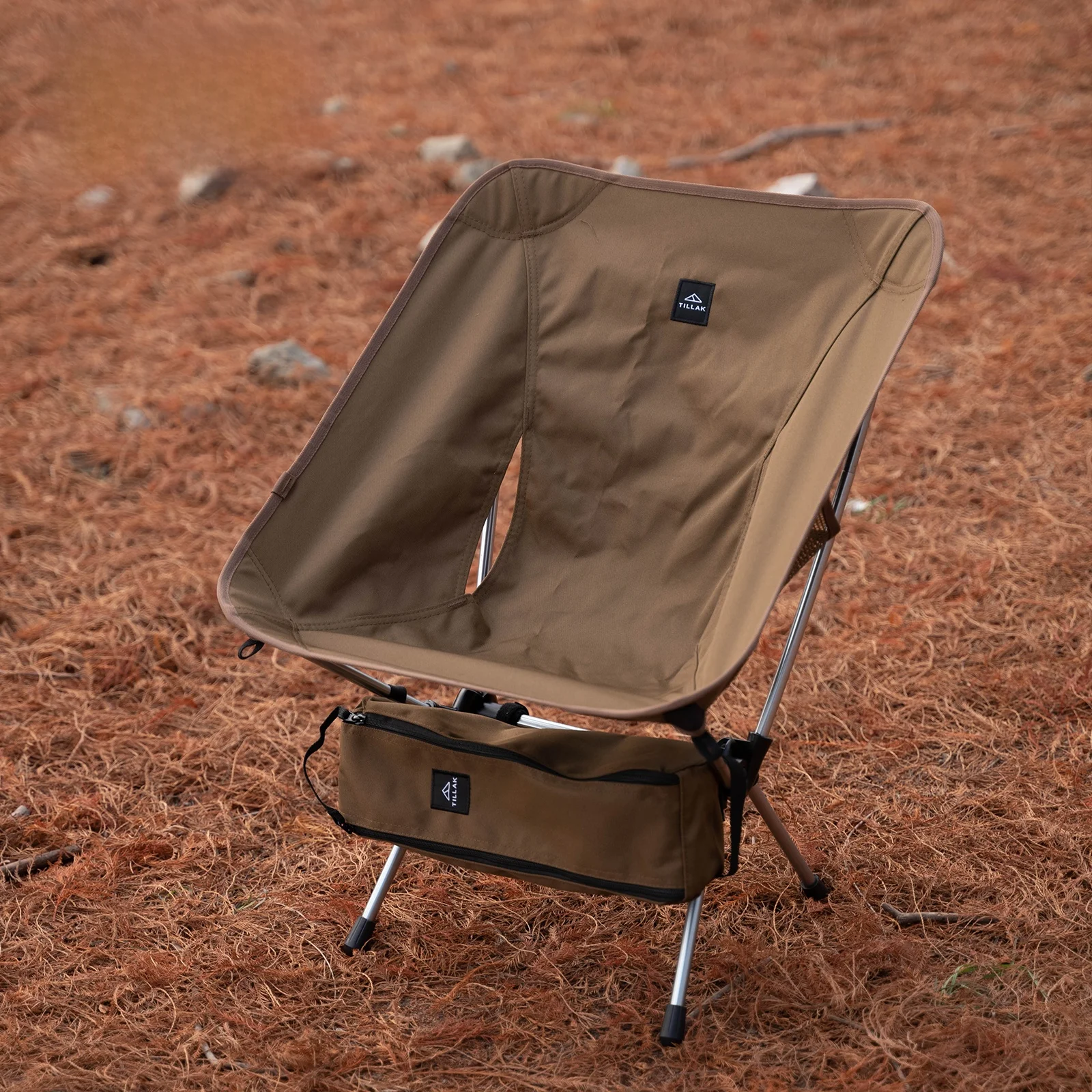 燃え広がりにくいキャンピングチェアの耐火性と実用性を検証：WELLHIKE タクティカルムーンチェア