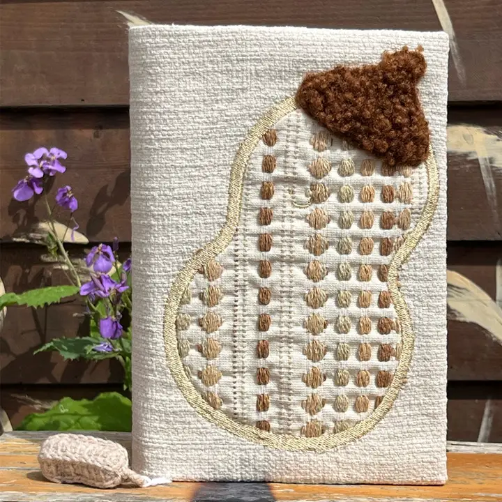 可愛い刺繍入り手帳カバー【A5/A6対応・ハンドメイド・日記用】