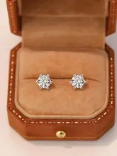 S925純銀製 六爪キュービックジルコニアピアス【ミニマルデザイン・エレガント】