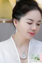 天然水沫子玉石の純銀製ピアス【ファッション・葫芦デザイン・ロングタイプ】