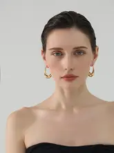 スタイリッシュな長葉デザインのイヤリング【新中式・ビンテージ風・大ぶり】