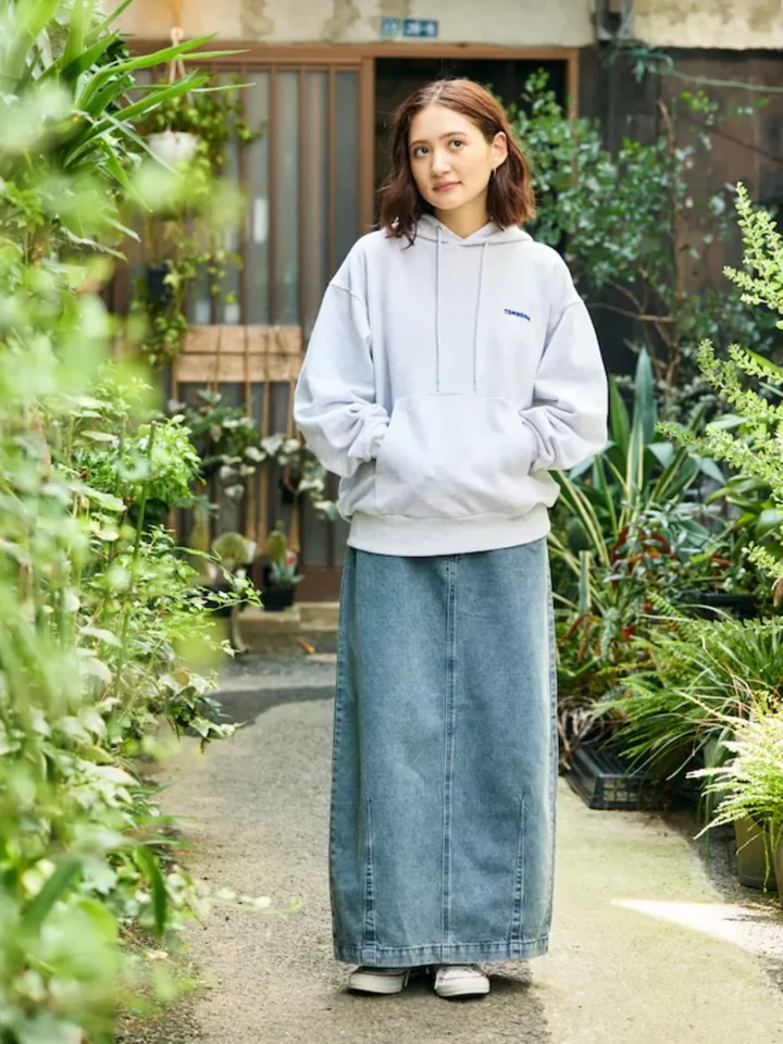 高腰デニムマキシスカート【洗い加工・ストレート・リボン付き・秋用】