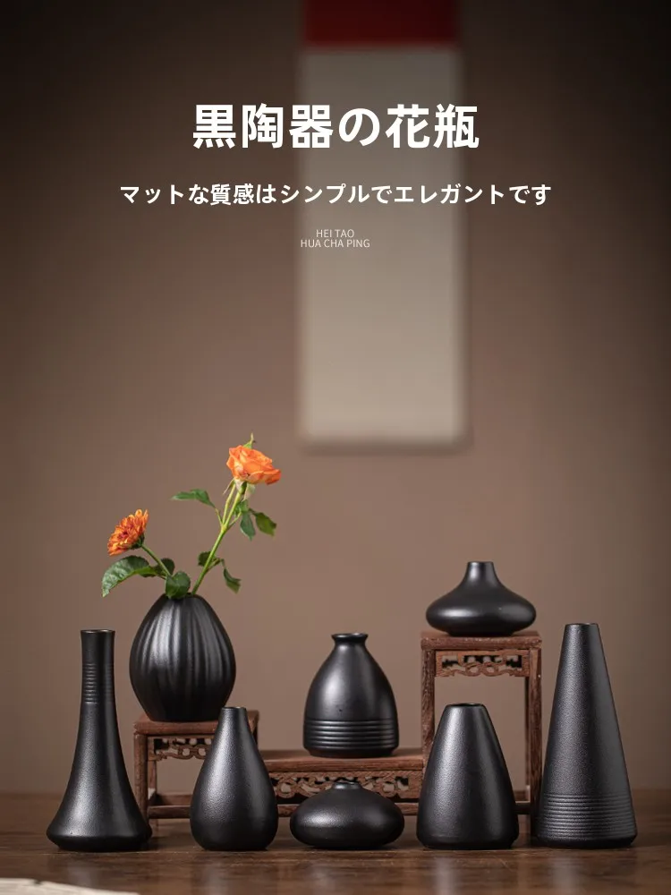 揃えるミニマリスト部屋づくりアイテム | 視覚的バランスとシンプルさの完全ガイド