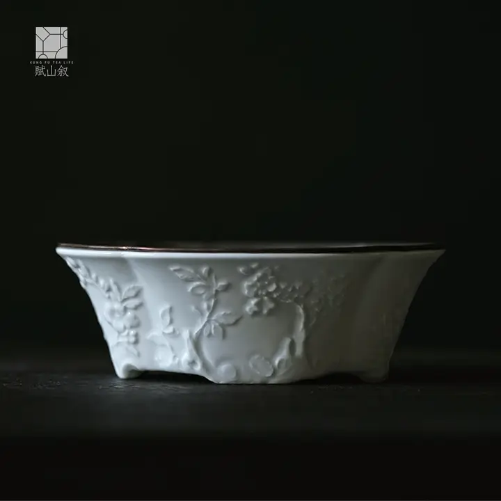 海棠彫刻の陶器製ティーポット用茶船【乾燥潤滑・水切り機能付き】