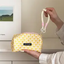 向日葵デザインの化粧ポーチ【携帯用・ハンドル付き・キャンバス素材】