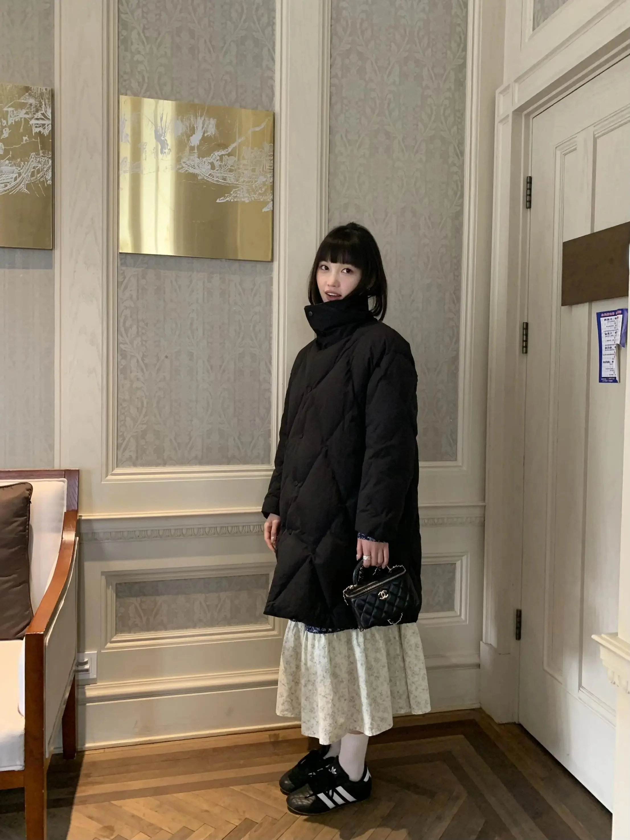 身長150cmの女性が着ていてもバランスの取れた長身ワンピースは？