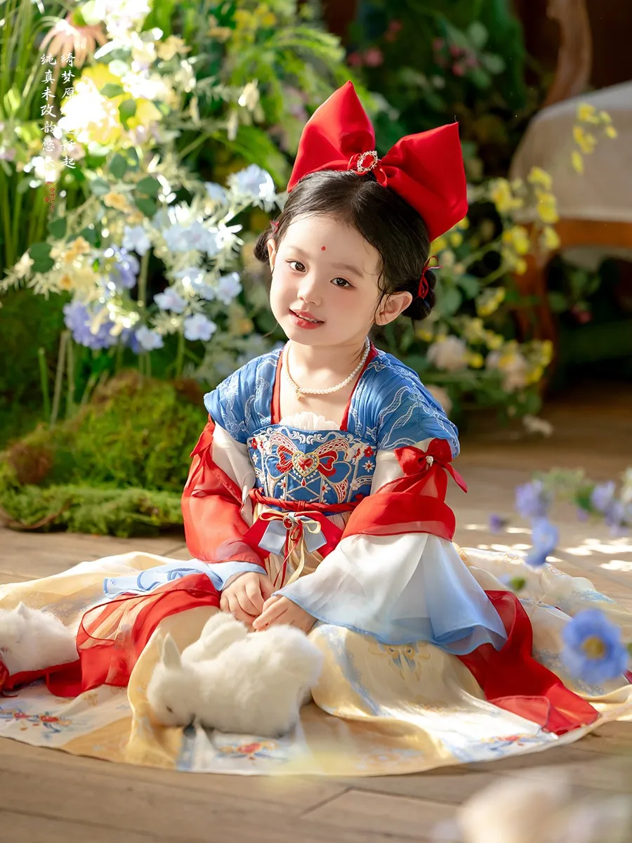 白雪の古風な襦裙 子供用漢服：お正月に着る伝統服の選定基準と実際の着用体験