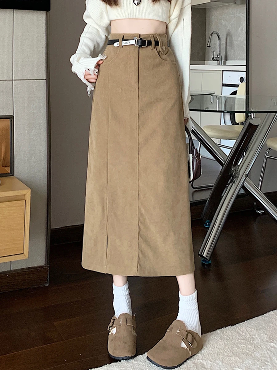 キャメル色のスカートを選ぶときに迷うなら、この1着で解決できる？
