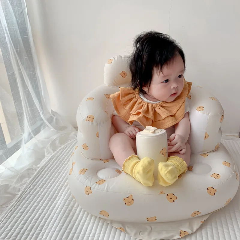 かわいいトラ柄インフレータブル子供用椅子：何ヶ月から安全に使えるか