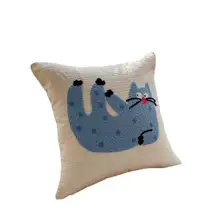 可愛いカートゥーンデザインの刺繍クッションカバー【子供部屋・リビング・オフィス用・雪尼ール素材】