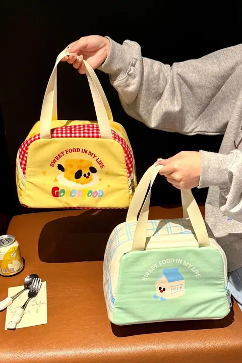可愛いランチボックスバッグ【保温・持ち運び便利・大容量】
