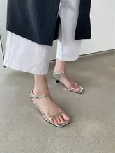 細帯オープントゥフラットヒールサンダル【シンプルデザイン・快適な履き心地・女性用】