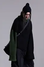 個性的なデザインのメンズニットセーター【冬用・オーバーサイズ・ハイネック・配色】