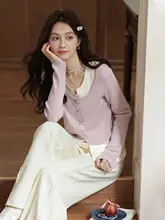 紫色の長袖ニットトップス【感・秋用】（セットアップ対応）