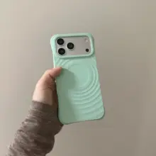 薄荷グリーンのマグネット吸着耐衝撃ケース【シンプルデザイン・シリコン製・iPhone用】