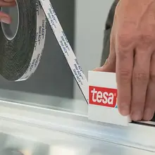 高粘着の自動車用両面テープ【強力・耐高温】