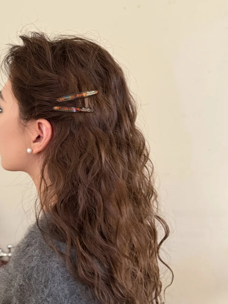 前髪用アセテートヘアクリップ：シンプル一字型で自然なスタイルを実現