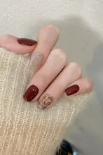 美しいカラーの猫眼ネイルチップ【手作り・グラデーション・上品な印象】