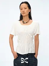 ユニークなデザインのUネック不規則ニット短袖トップス