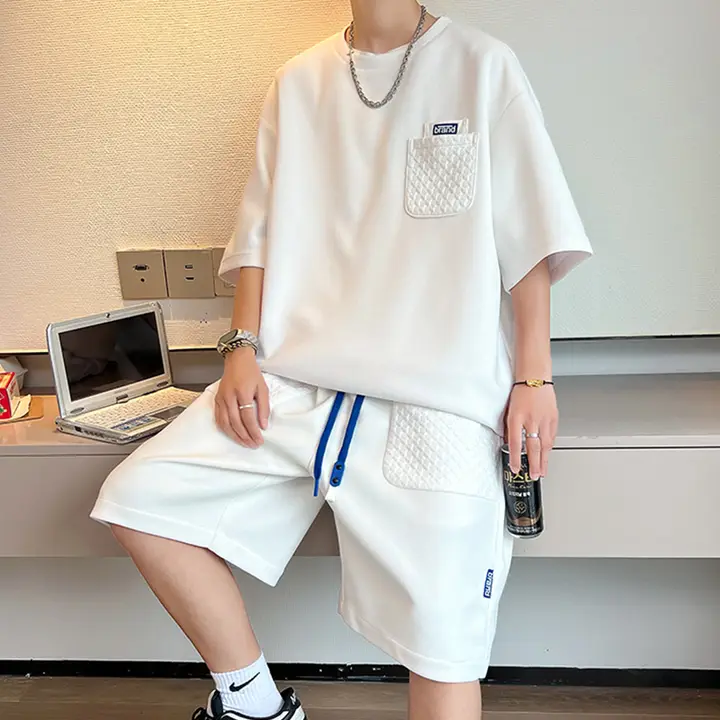 華やかなワッフル生地のカジュアルセットアップ【男性用・夏用・ゆったりシルエット・ショートスリーブTシャツ・ハーフパンツ】（セットアップ対応）